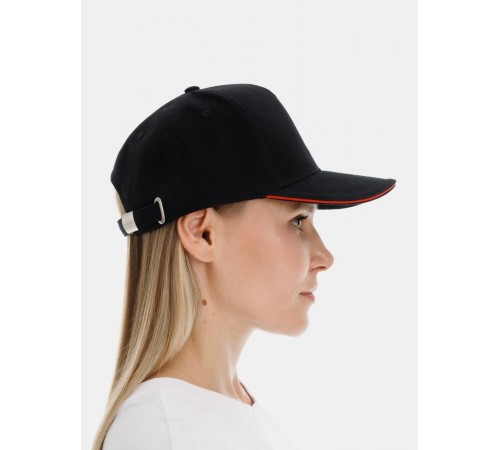 Бейсболка Classic 2.0, черная с красным кантом