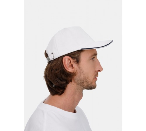 Бейсболка Classic 2.0, белая с темно-синим кантом