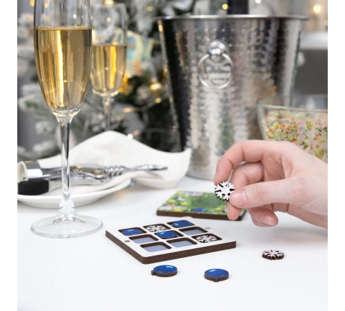 Игра крестики-нолики «Criss Cross. Снегошарики»