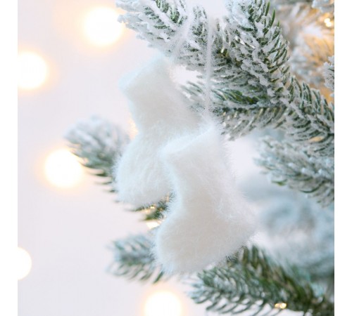 Подвеска на елку «Вьюжка», носочки, белая