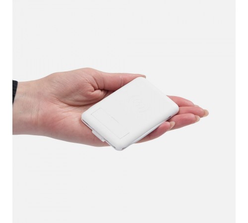 Органайзер с беспроводной зарядкой и набором адаптеров Octopod, белый