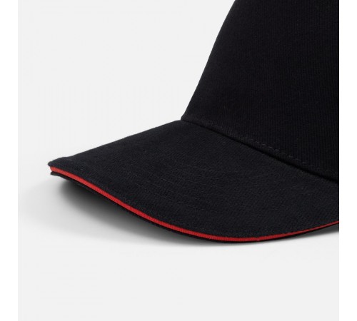 Бейсболка Classic 2.0, черная с красным кантом